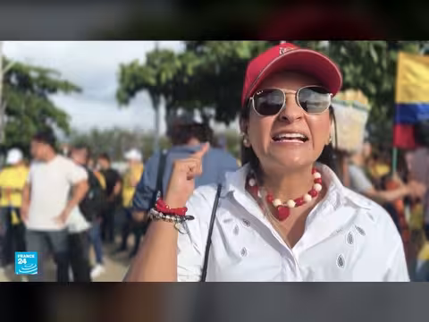 فوز اليميني المتطرف دي لا إسبريا بالرئاسة في كولومبيا