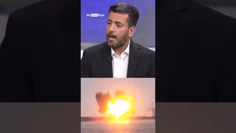 استهداف إسرائيلي لسفينة في الحديدة: رد على صواريخ الحوثيين