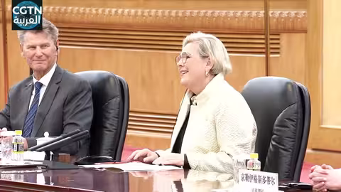 شي جين بينغ يستقبل رئيسة أيسلندا ويشدد على المساواة بين الجنسين