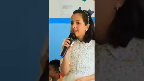 شاهد ماذا قالت ماريا قحطان عند زيارتها للأطفال المعاقين في حضرموت