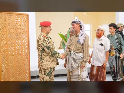 الفرع طارق صالح يستقبل المهنئين بعيد الأضحى