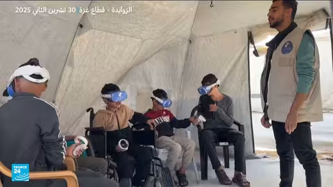 نظارات الواقع الافتراضي تساعد أطفال غزة على التعافي من صدمات الحرب