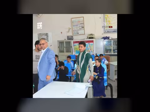 مليشيا الحوثي تجبر أكاديميين على إدراج أبنائهم في معسكراتها