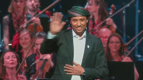 شاهد حفلة نغم يمني في باريس كاملاً محمد القحوم حضرموت للثقافة