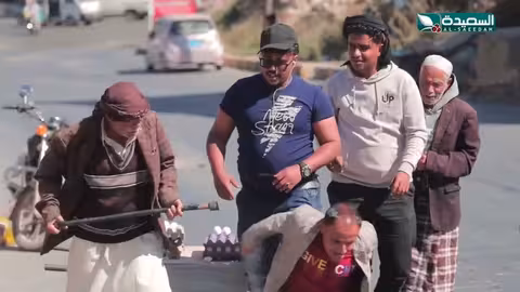 حتى الصميل لم ينقذة من تكسير البيض ورطة على الماشي