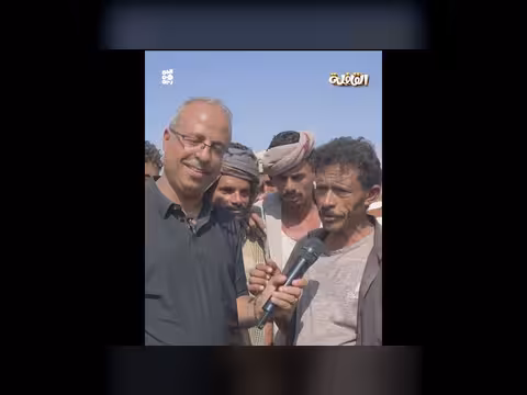 في اليمن.. اقلب حجر تلقى فنان أو شاعر