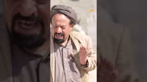 فقد أعصابه عندما عرف أن منى وعبير هربين! - طريق إجباري