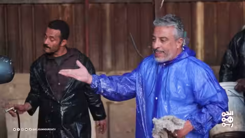 علاء خالد وسليم البوصي في تجربة غسل السيارات.. دندنة أثناء الانهماك قد التحدي