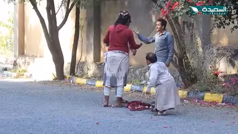 احمر عين مايعرف شي اسمة مقلب مقالب، ورطة على الماشي