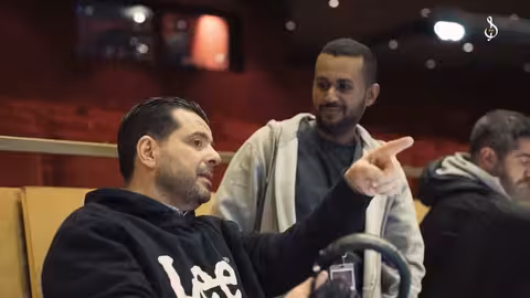 تقديم الموسيقى في أفضل مظهر بصري ممكن. حفلة الكويت
